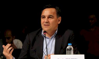 Deniz Zeyrek: "AK Parti'nin bir çıkış aradığını anladım"