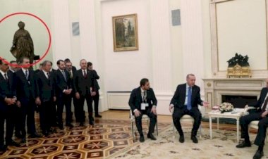 Putin-Erdoğan görüşmesinde heykel detayı