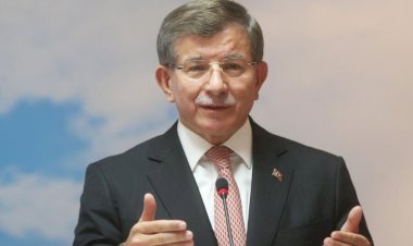 Davutoğlu: Bu düzen sürmeyecek, kibir ve israf devam ederken sessiz kalmayacağız