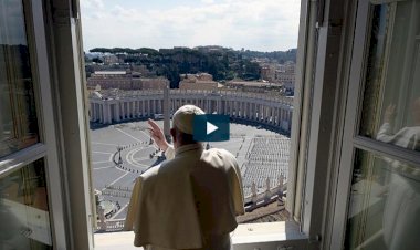 Koronavirüs: Papa Francis boş meydanı kutsadı