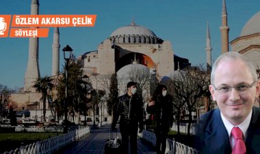 Prof. Dr. Murat Akova: Bu iş büyüyecek, bir an önce yöntem belirlenmeli