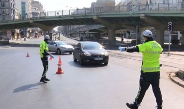 Koronavirüs: Türkiye'de kaç vaka var, alınan son önlemler neler?