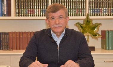 Davutoğlu: Türkiye’de düşük profil bakanlar isteniyor