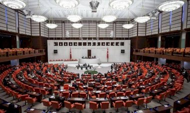 TBMM Covid 19 salgını sebebiyle 1 ay kapatıldı, çalışmalar 15 Mayıs'ta başlayacak