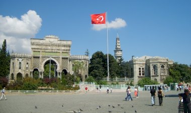 İSTANBUL’DA, MART AYINDA, VERGİ GELİRLERİ YÜZDE 52,5 DÜŞTÜ