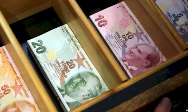 Reuters Anketi: "Türkiye Ekonomisi 10 Yıldır İlk Kez Daralacak"