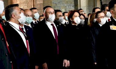 Meral Akşener Anıtkabir'deki törene katıldı