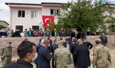Uzman Onbaşı Ahmet İnce'nin (30) acı haberi, Hatay'ın Kırıkhan ilçesindeki baba ocağına ulaştı.