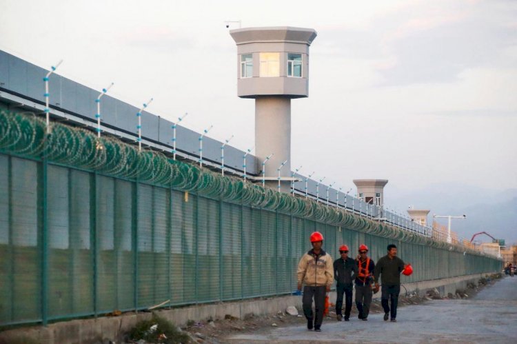 Eski tutuklular Çin gözaltı kamplarındaki Müslüman kadınların “kısırlaştırıldığını” söylüyor
