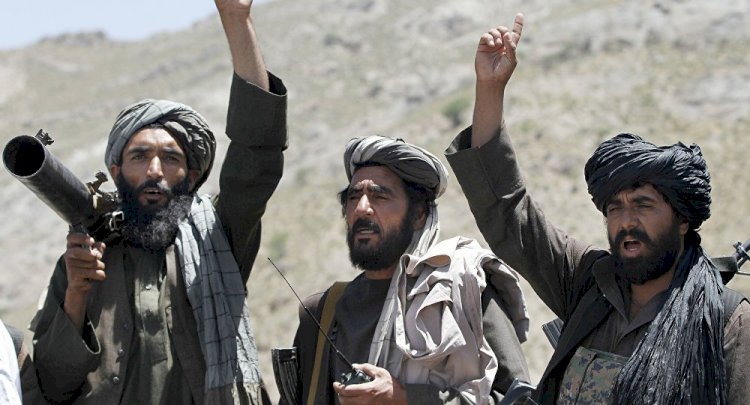 Taliban, Afganistan'da bir kız lisesini ateşe verdi