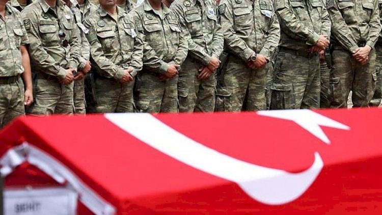 Şırnak'tan acı haberler  Çıkan çatışmada 3 asker şehit oldu, 1 asker de yaralandı.