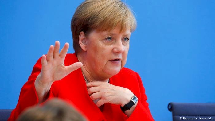 Merkel’in 2022 hedefi: Bir milyon elektrikli otomobil
