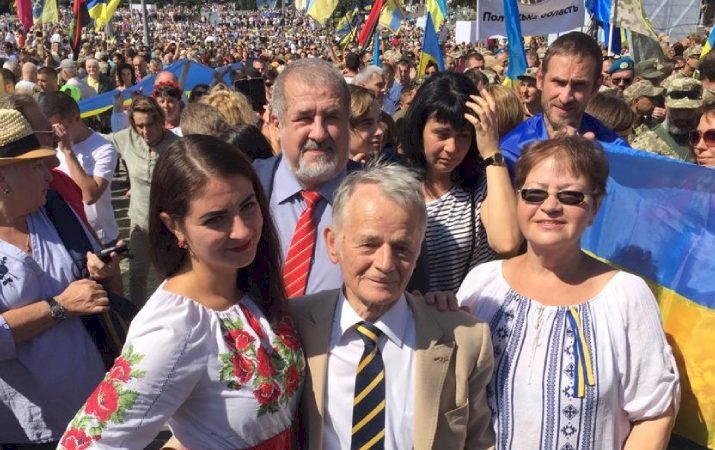 Kırım Tatar devleti olmadıktan sonra Kırım ha Ukrayna toprağı olmuş, ha Rusya toprağı olmuş, onlar için fark etmiyor