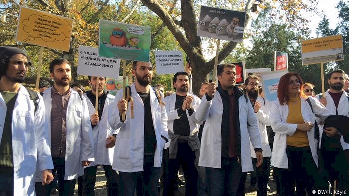 Türkiye'de yabancı doktor tartışması büyüyor