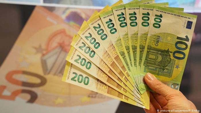 Alman ekonomisi bütçe fazlası verdi