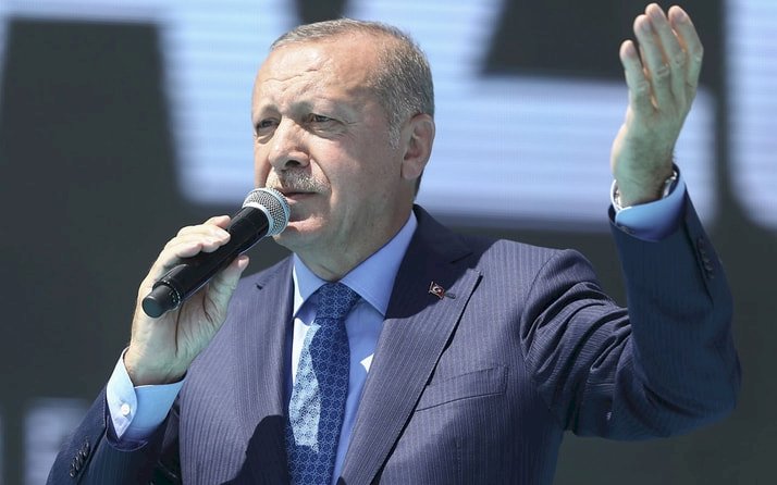 Erdoğan’dan Davutoğlu’na: Bagajlarında ne varsa ortaya döksünler