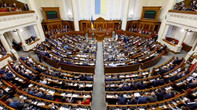 Ukrayna’da milletvekili dokunulmazlıkları kaldırıldı