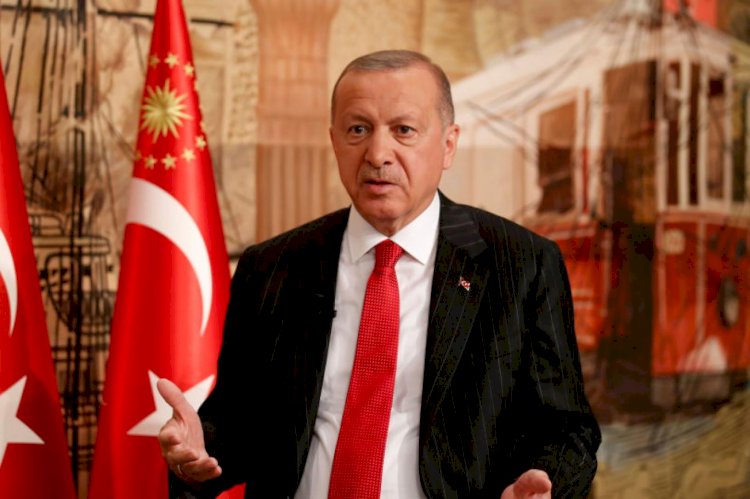 Erdoğan: Yeni sistemi eleştirenler siyaset bilmiyor; siparişle kabine değişikliği olmaz