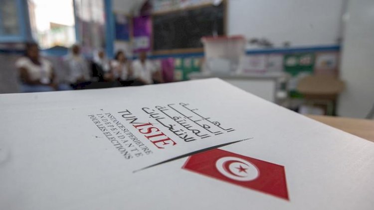 Tunus'ta cumhurbaşkanlığı yarışı: Seçimlerin ikinci tura kalması bekleniyor