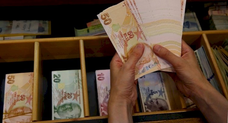 Bütçe, ağustosta 576.3 milyon lira fazla verdi