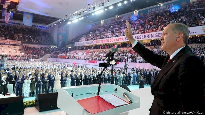 Eski AKP’liler: Pek çok arkadaşımız istifaya hazırlanıyor
