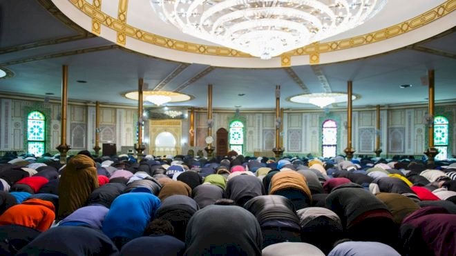 Belçika camiler ve İslam okullarını katı kurallarla düzenlemeye hazırlanıyor
