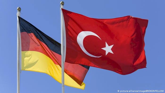 Türkiye’de gözaltındaki Alman vatandaşlarından dördü serbest