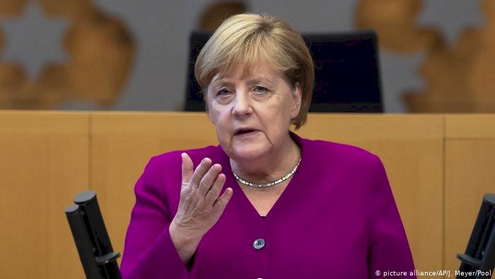 Merkel'den Erdoğan'a: Suriye'deki askeri operasyonu durdurun