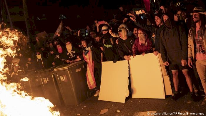 Katalonya'da protesto gösterileri tırmanıyor