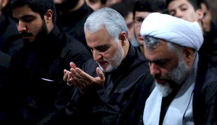 İran'ın 'en sevilen' şahsiyeti: Kasım Süleymani