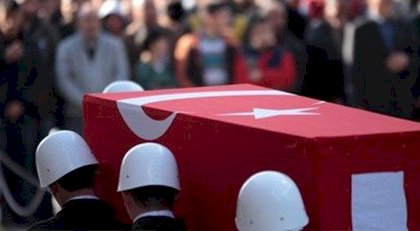 1 uzman çavuş şehit oldu, 2 asker yaralandı.