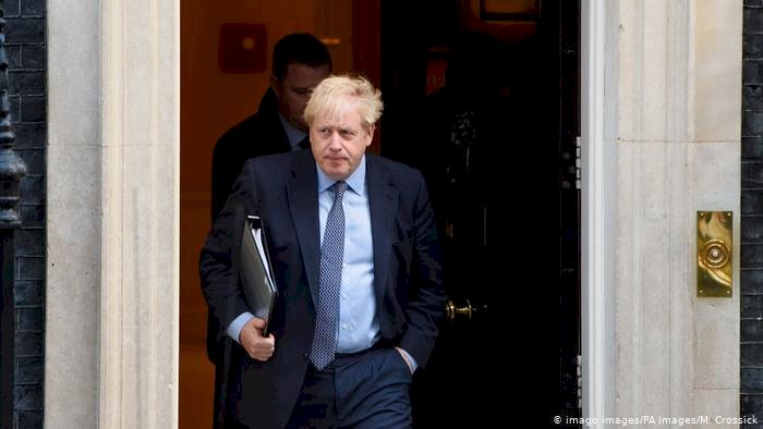 Johnson AB'den erteleme istedi
