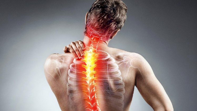 Okul Çağındaki Çocuklarda 6 Skolyoz Belirtisine Dikkat!