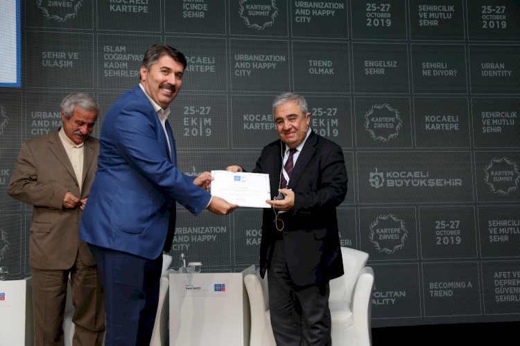Kartepe Zirvesi 2019 Panel ve Özel Oturumlarla Devam Ediyor