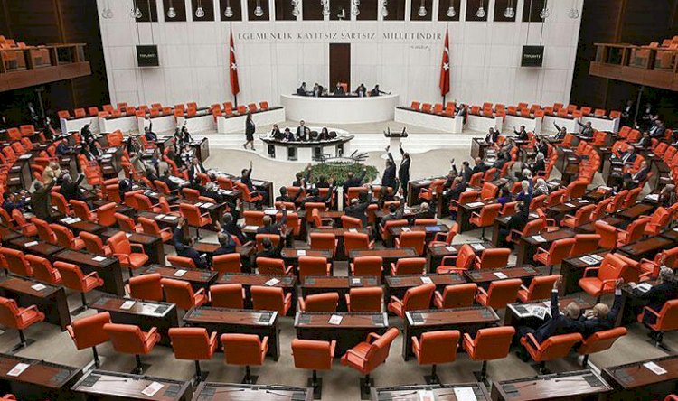 TBMM'deki sandalye dağılımı değişti