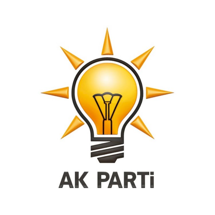 AKP'li yetkili: "Davutoğlu'na değil, Babacan'a odaklandık"
