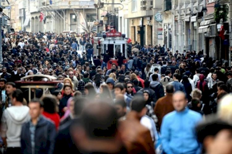 'Toplu intiharlar toplumda çok büyük bir derdin biriktiğinin işareti'