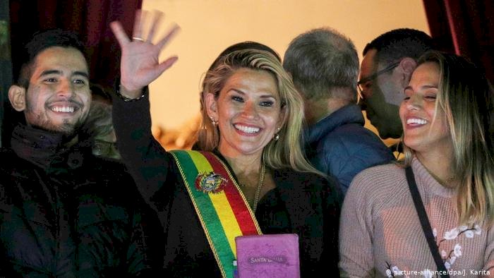 Bolivya'da siyasi kriz derinleşiyor