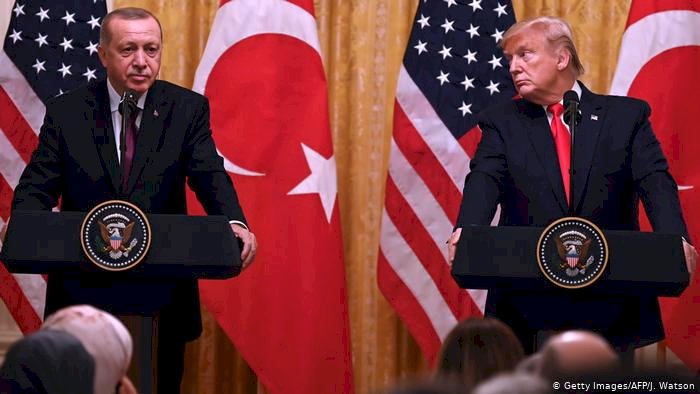 Trump topu “hayranıyım” dediği Erdoğan’ın sahasına attı