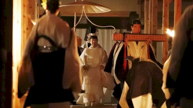 Japonya İmparatoru Naruhito, ‘Güneş Tanrıçası’yla yemek yedi’