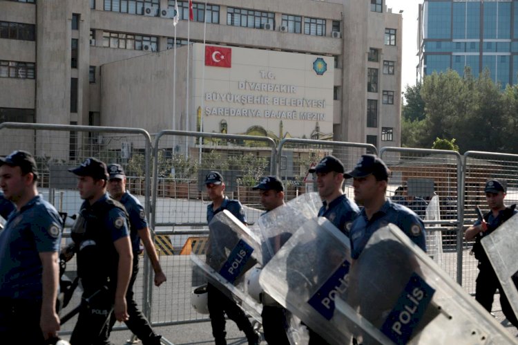 Sakık’ın “HDP belediyelerden çekilsin” önerisi, HDP’de tartışılıyor