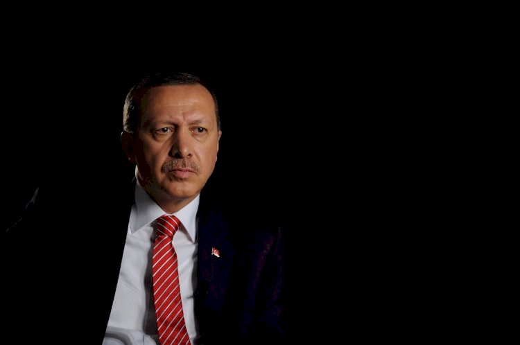 "Erdoğan, AKP Genel Başkanlığı'nı bırakabilir"