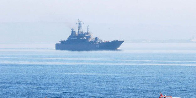 Ukrayna'nın savaş gemilerini rehin alan Rusya'dan flaş hamle!