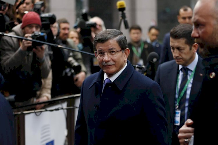 Davutoğlu'nun  Kurmayı:  “Erken seçim kararı alınması halinde grup kurarız”
