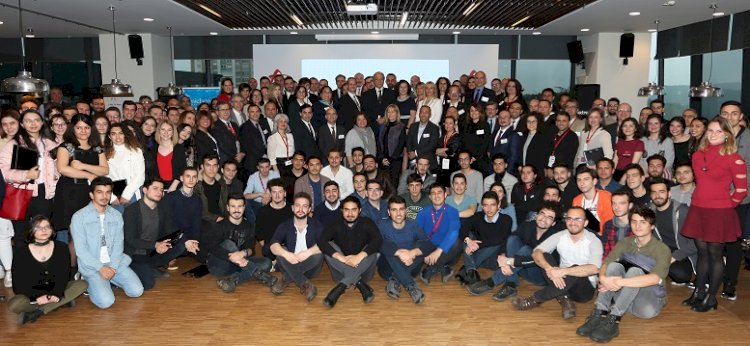 Anadolu Vakfı, Hayata Geçirdiği Projelerle