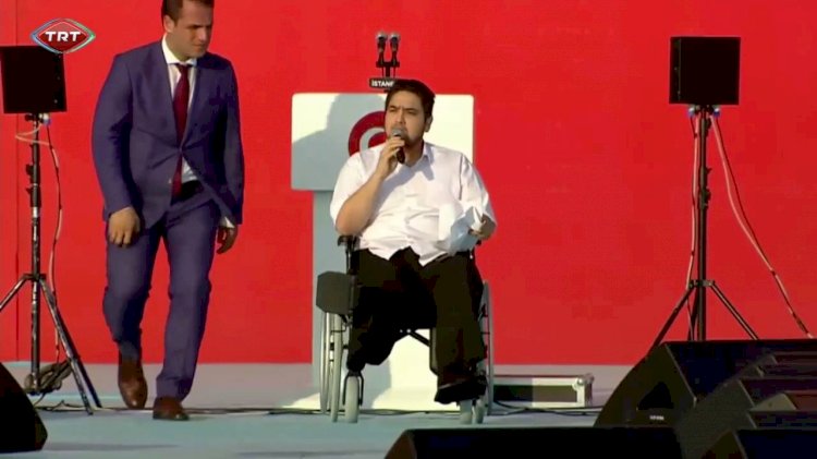 "Sizinle milletimiz arasında duvar ören dalkavukların ve mirasyedilerin..."