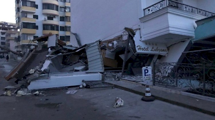 Depremde Türklerin kaldığı otel çöktü