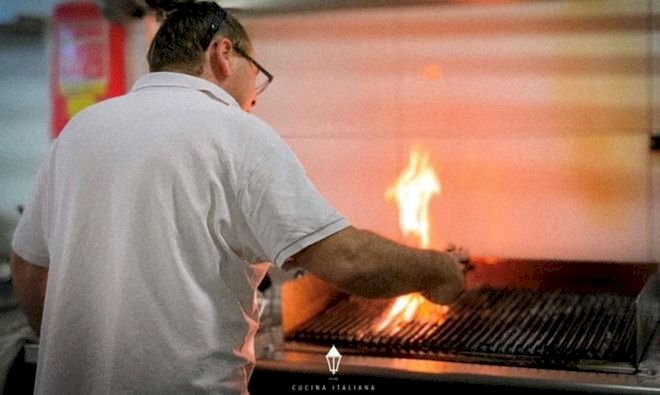 Yıllardır aranan İtalyan mafya üyesinin Hollanda'da restoranda pizza ustası olarak çalıştığı ortaya çıktı