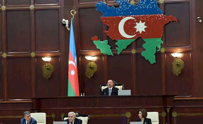 Azerbaycan'da meclis feshedildi