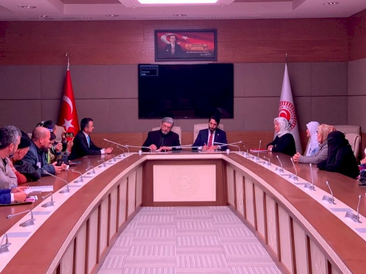 Saadet’li vekiller Doğu Türkistan heyetini Meclis’te ağırladı